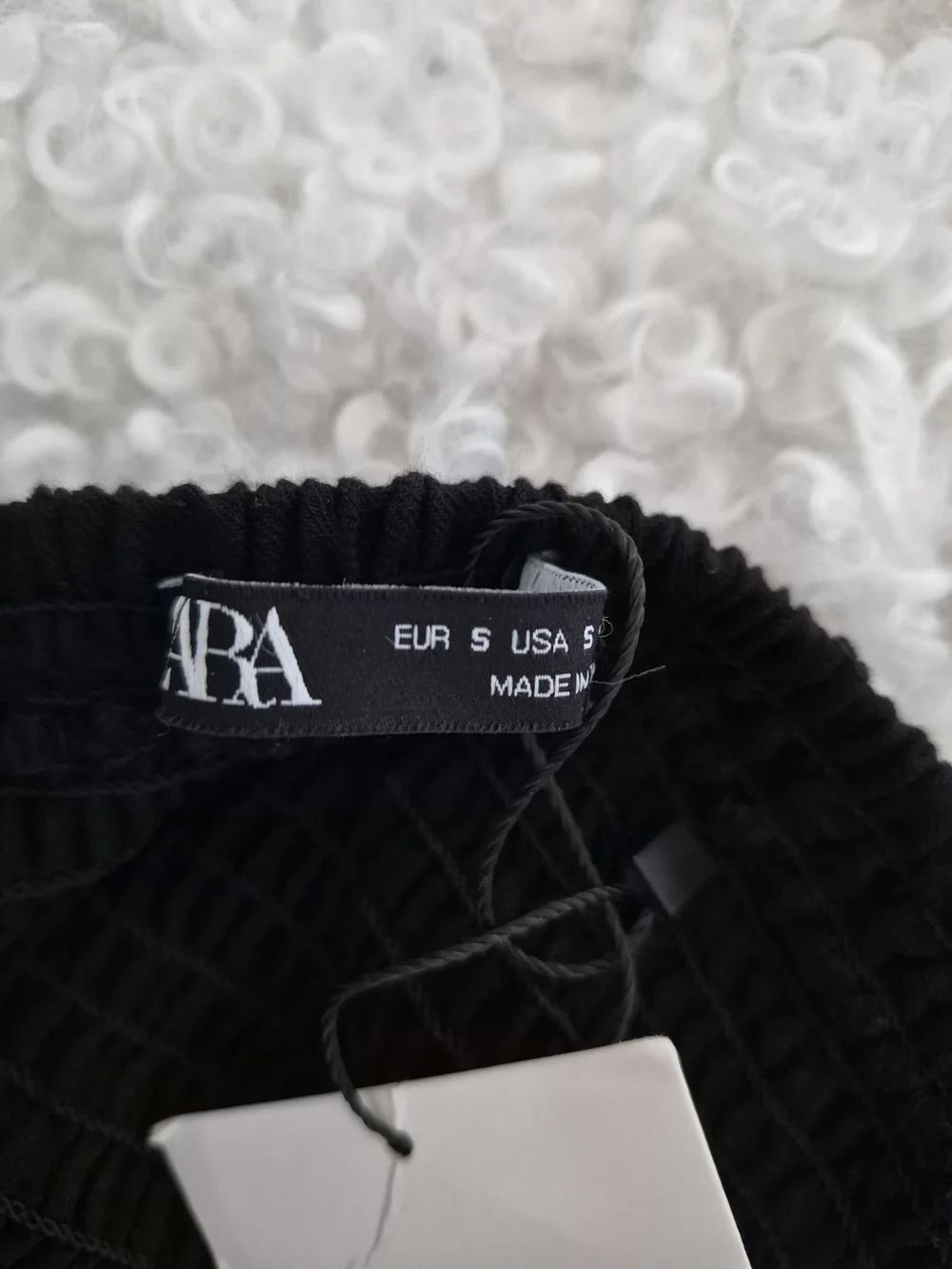 BNWT Zara Smocked Ruffled Puff Sleeve Crop Black Top S Cottagecore Boho Romantic - Picture 13 of 14